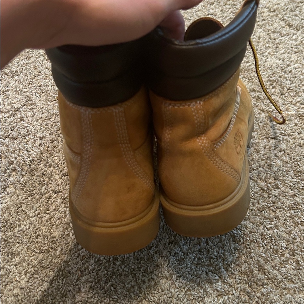 Women’s timberland boots size 8.5 - Picture 4 of 7